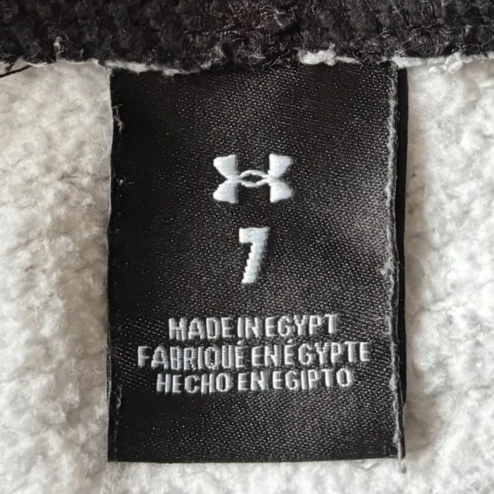 Under Armour Boy’s Gray & Black Quarter Zip Pullover Hooded Sweatshirt